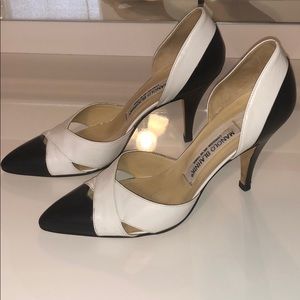 Manolo Blahnik Vintage Black and White Pump Heel